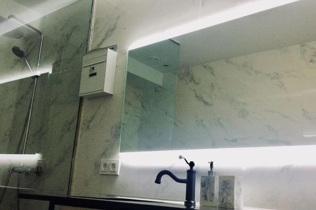 Center Wifi Parking Free Apartment Granada Ngoại thất bức ảnh