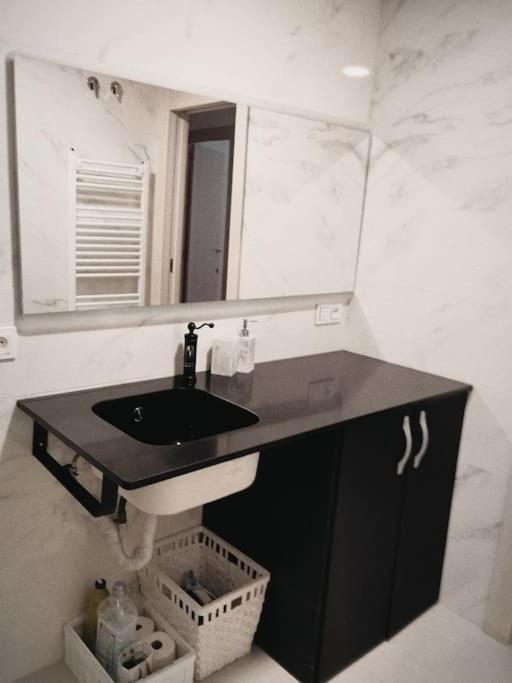 Center Wifi Parking Free Apartment Granada Ngoại thất bức ảnh