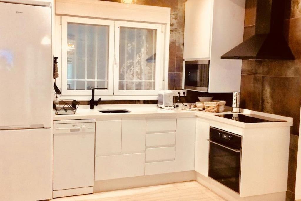 Center Wifi Parking Free Apartment Granada Ngoại thất bức ảnh