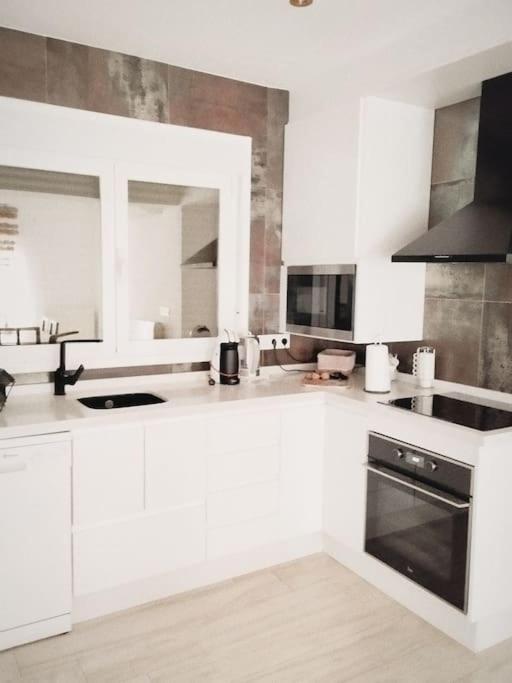 Center Wifi Parking Free Apartment Granada Ngoại thất bức ảnh